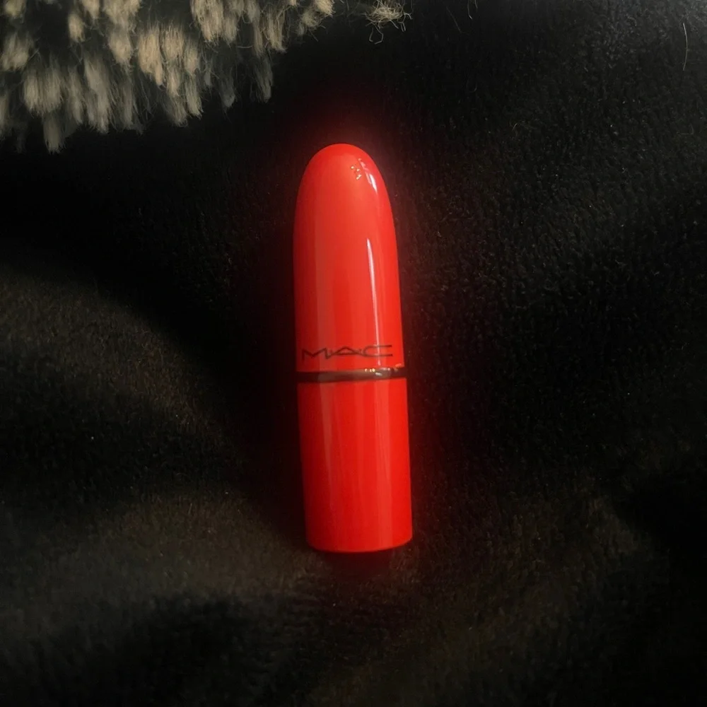 MAC MINI Cosmetics Dozen Carnations Creamsheen Red Lipstick Satin discontinued